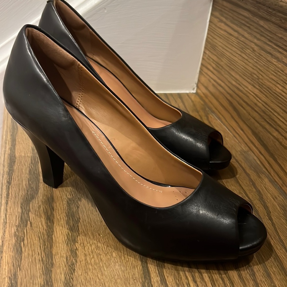 Women’s Clark’s Artisan black leather open toe pump with 3” heel